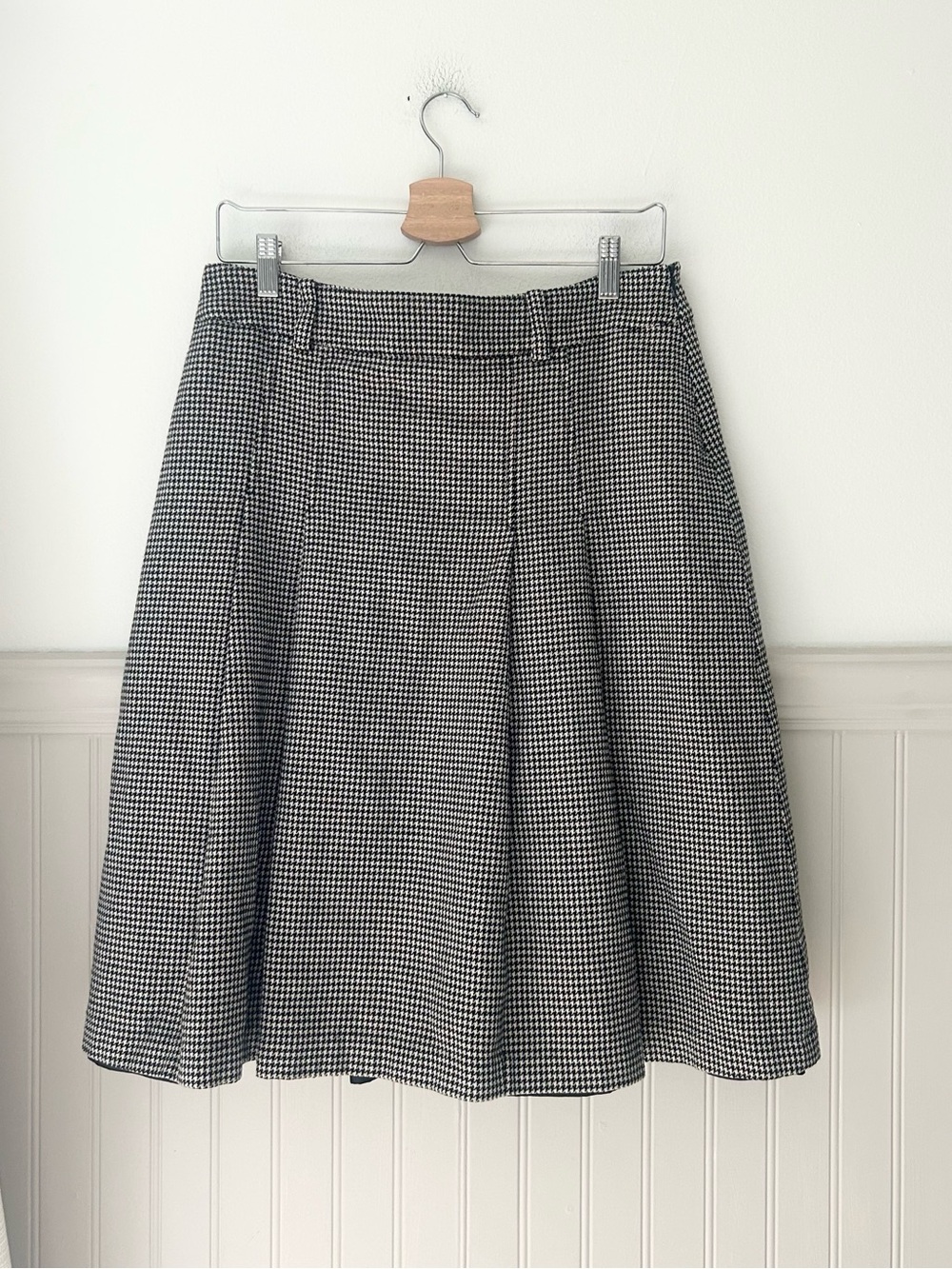 Jones New York Vintage Black White Houndstooth A-Line Skirt Size 10 Wool